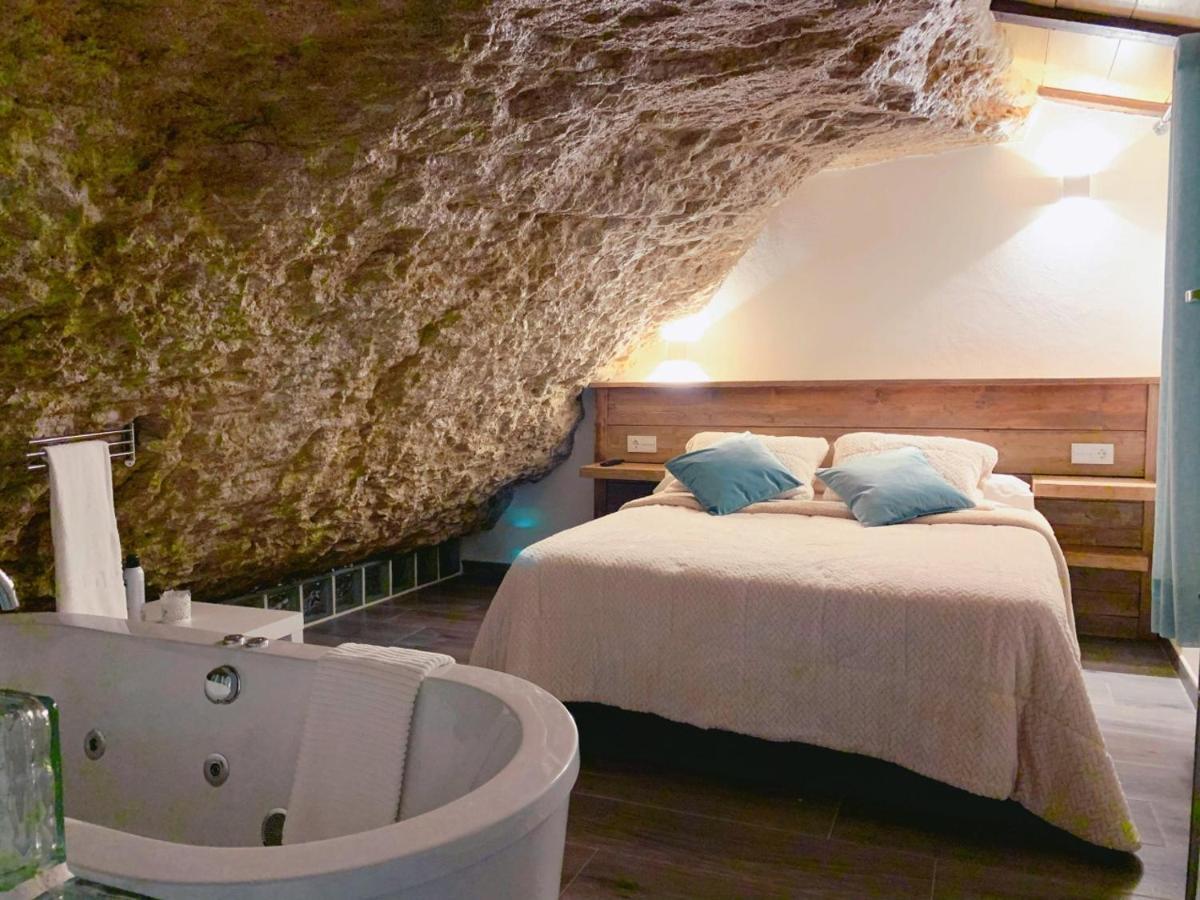 Apartamentos3Cuevas Setenil De Las Bodegas Exterior foto